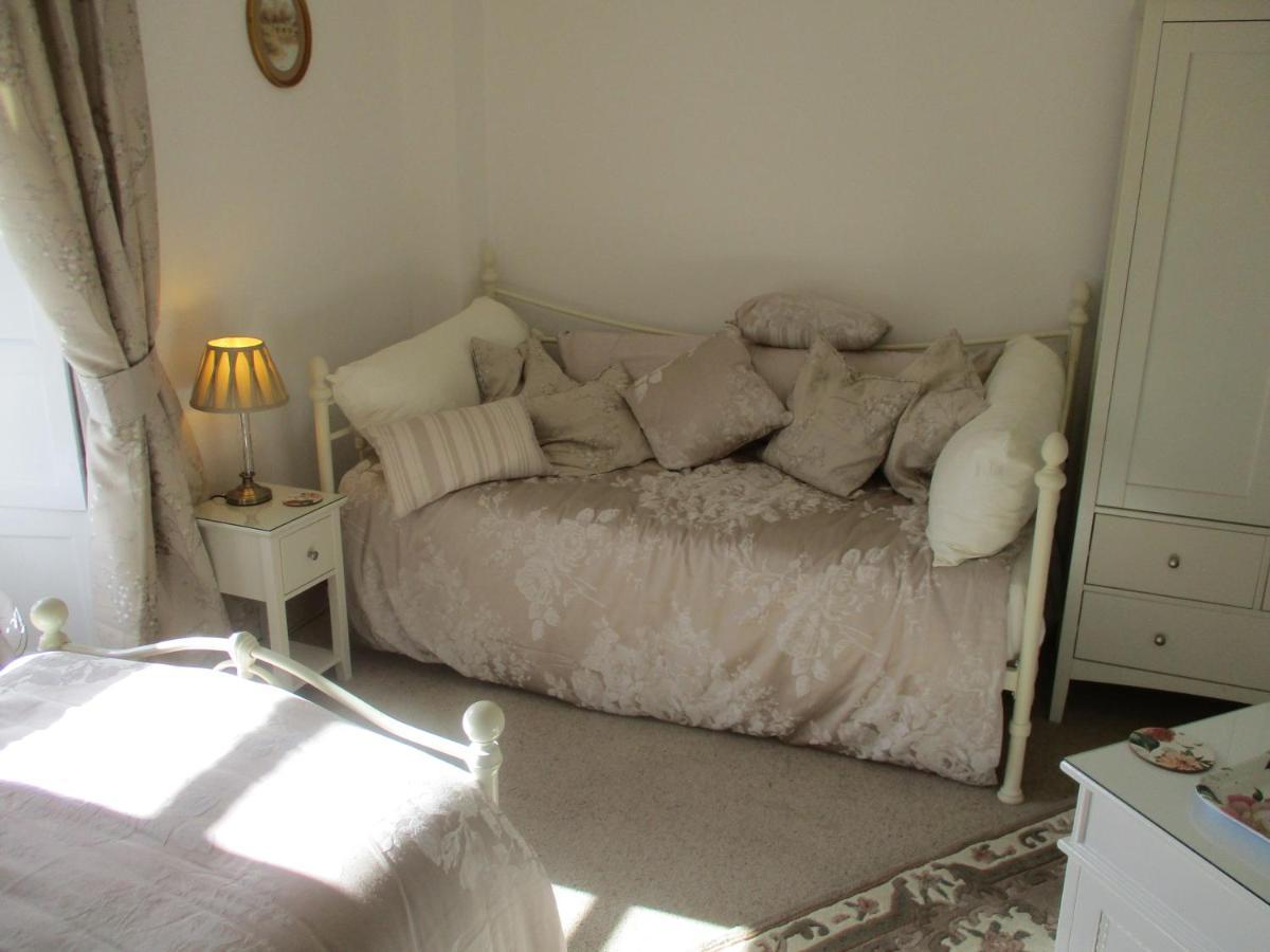 White Lodge B & B Strathpeffer Dış mekan fotoğraf